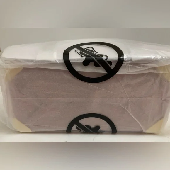 Michael Kors Manhattan Medium Leather Satchel - Picture 9 of 9